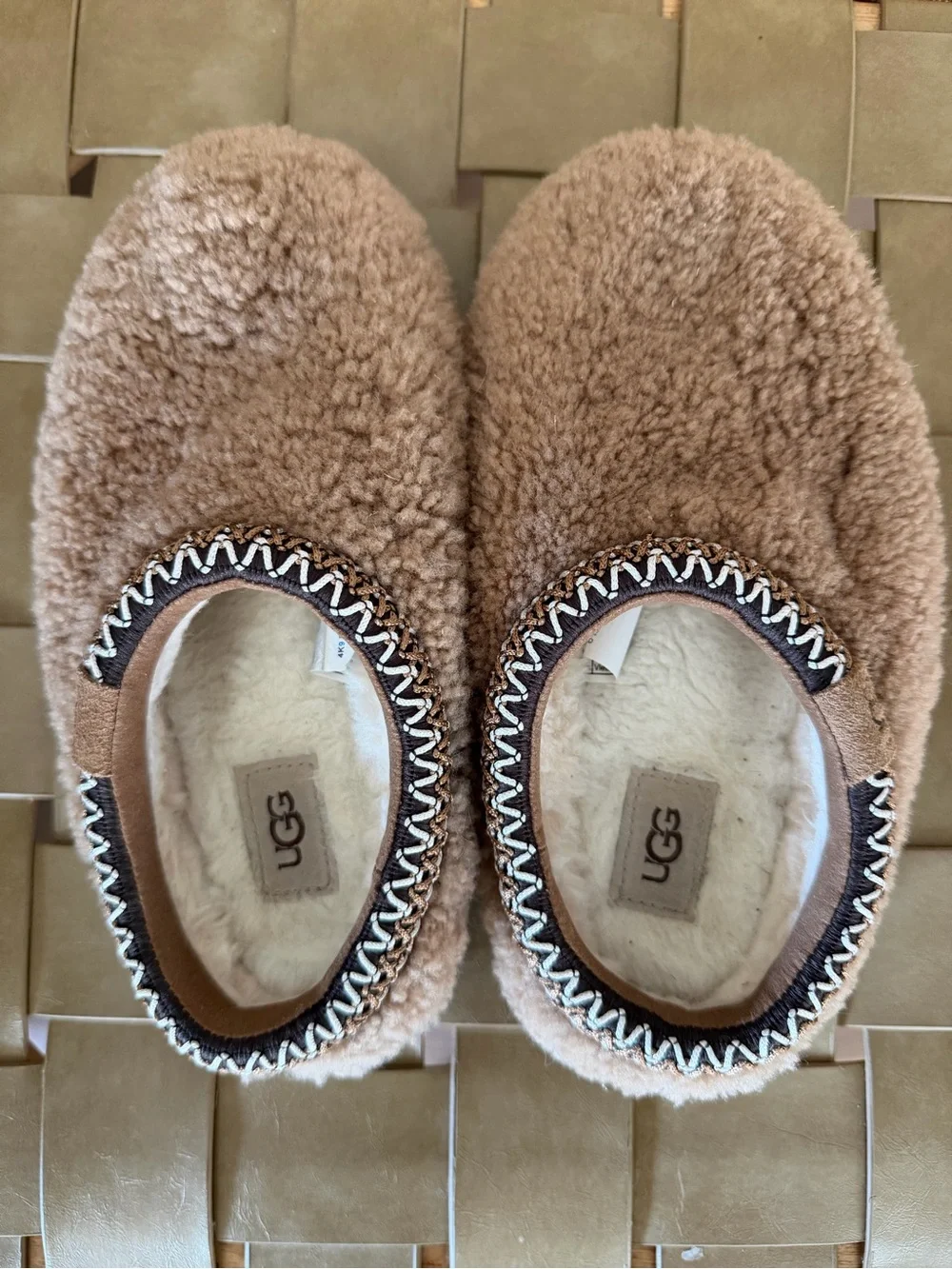 UGG Chestnut Cozy Shearling Mule Slippers